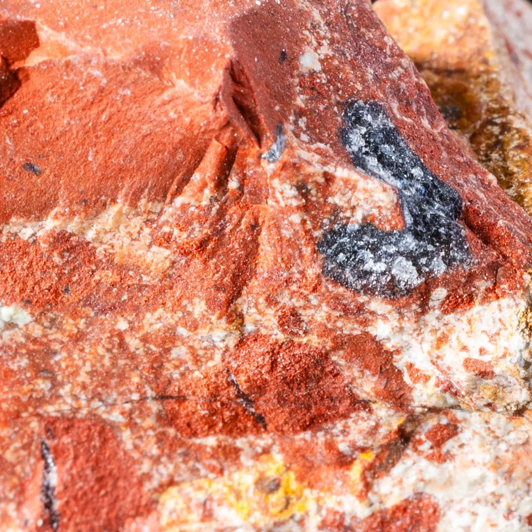 Red Jasper Crystal: Grounding, Meaning & Uses